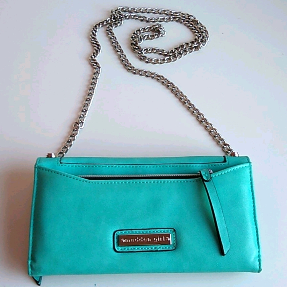 Madden Girl crossbody wallet